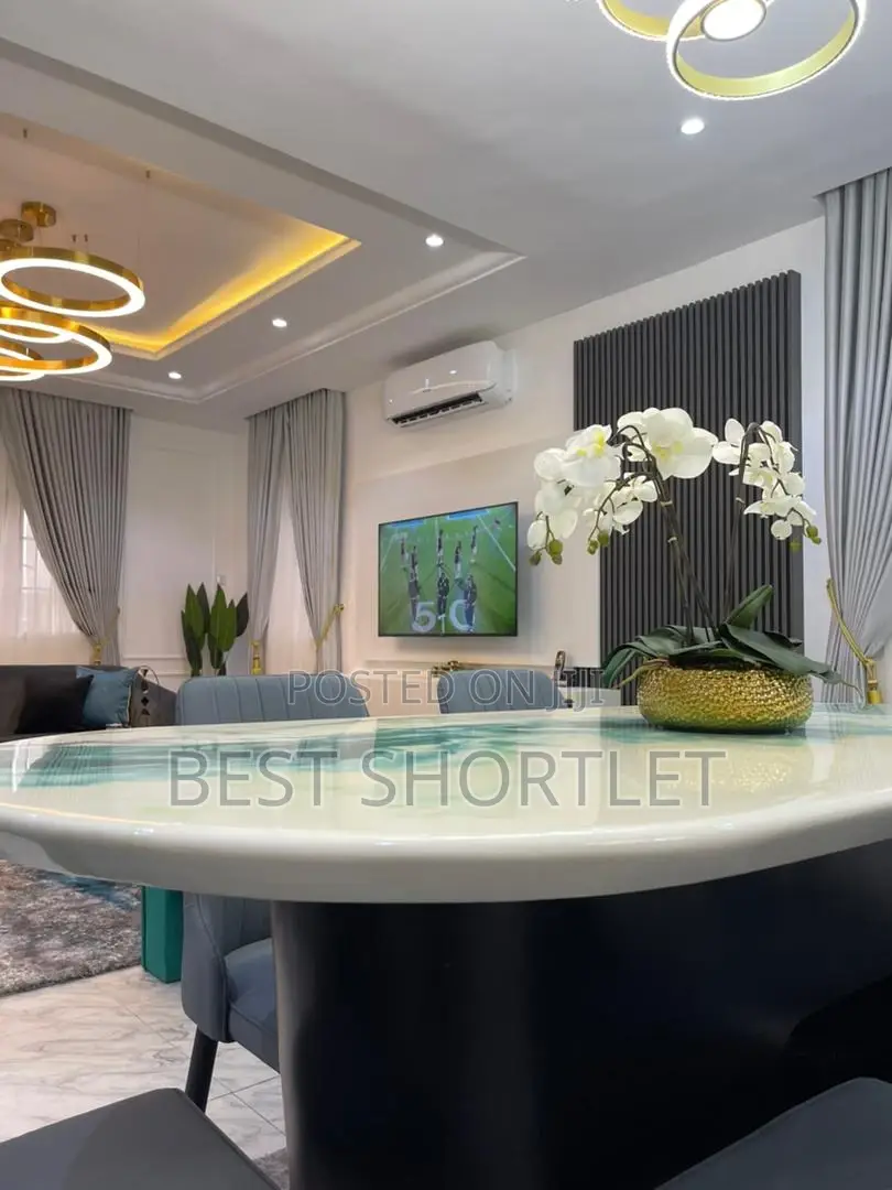 Shortlet;LUXURY 4 Bedroom in Jahi Abuja in Jahi