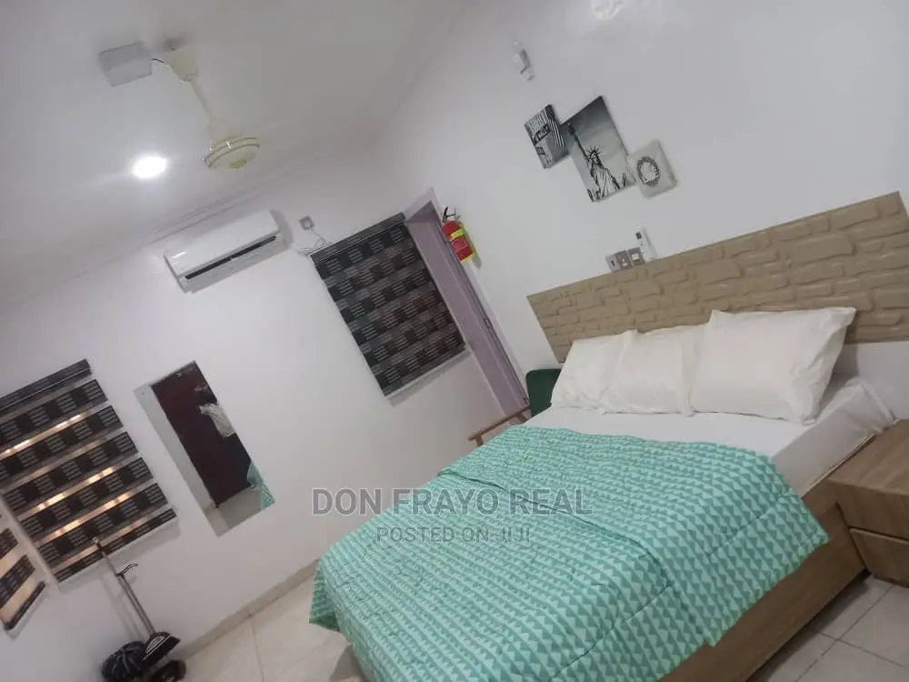 1 Room Self Con Short Let Within University Ibadan in Ibadan Polytechnic/University
