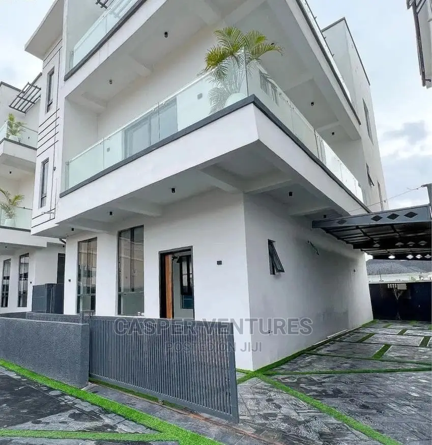 Well Exotic and Formidable Apartment in Ikate-Elegushi