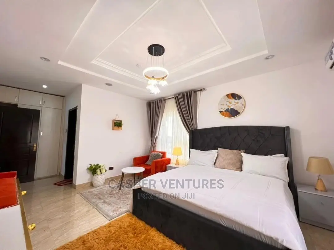 Dazzling and Appealing 3-Bedroom Shared Apartment in Osapa london