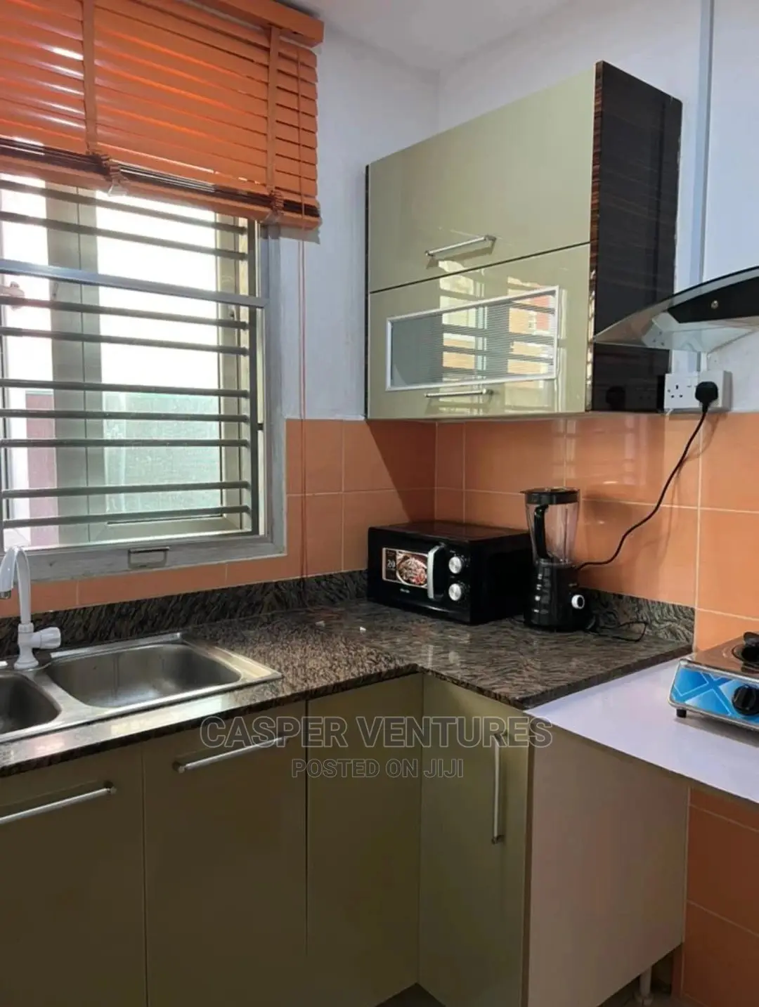 Magnificent and Bewitching 1-Bedroom Miniflat in Chevron