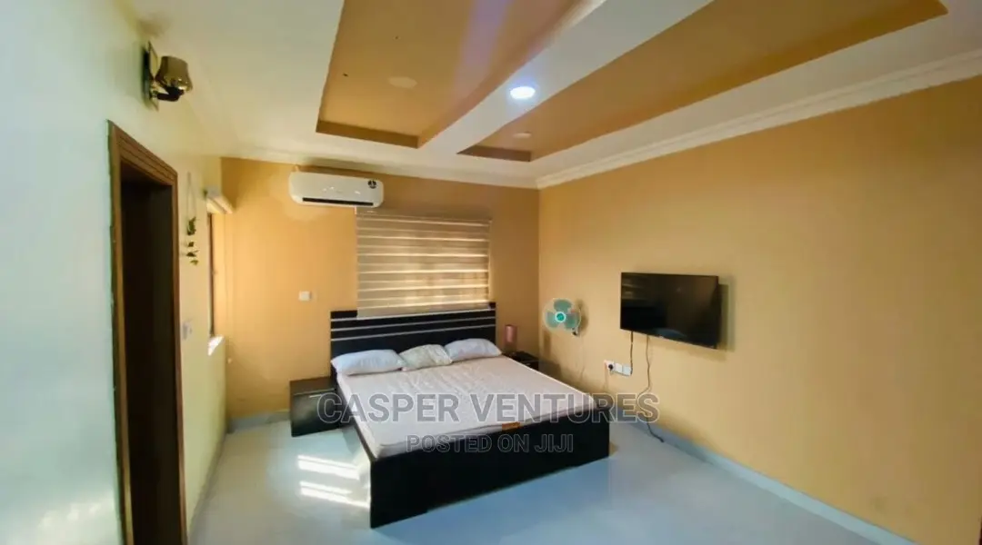 Sophisticated 2-Bedroom Apartment in Ilasan