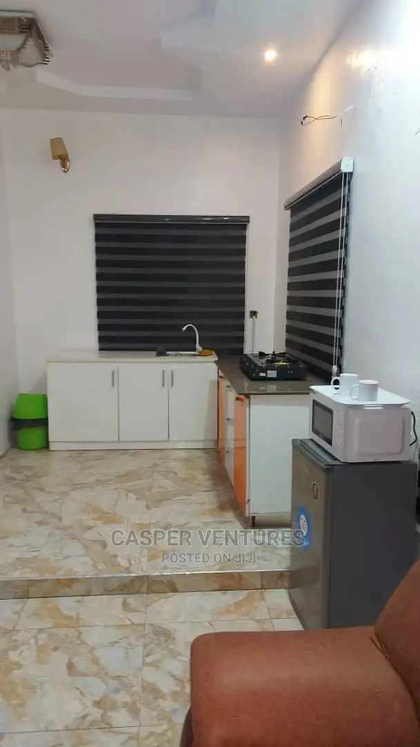 Stunning and Radiant 1-Bedroom Miniflat in Chevron