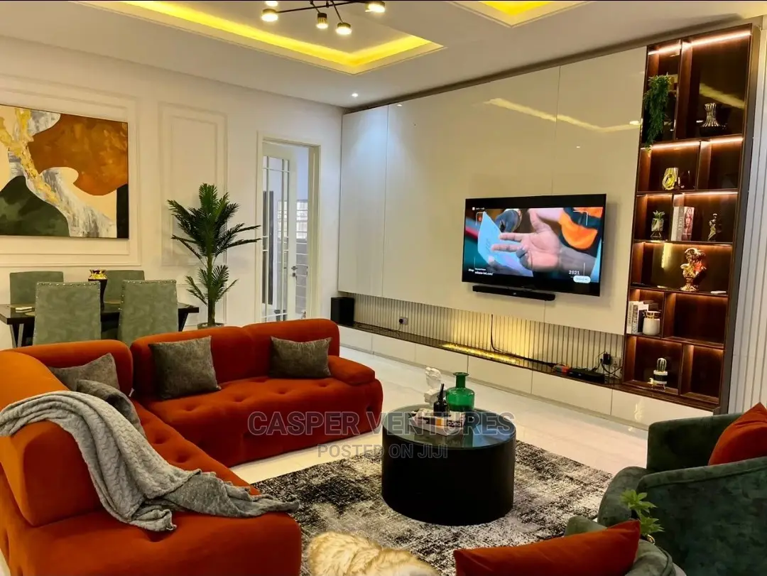 Short Let Posh and Classy 3-Bedroom Apartment in Vi in Ahmadu Bello Way