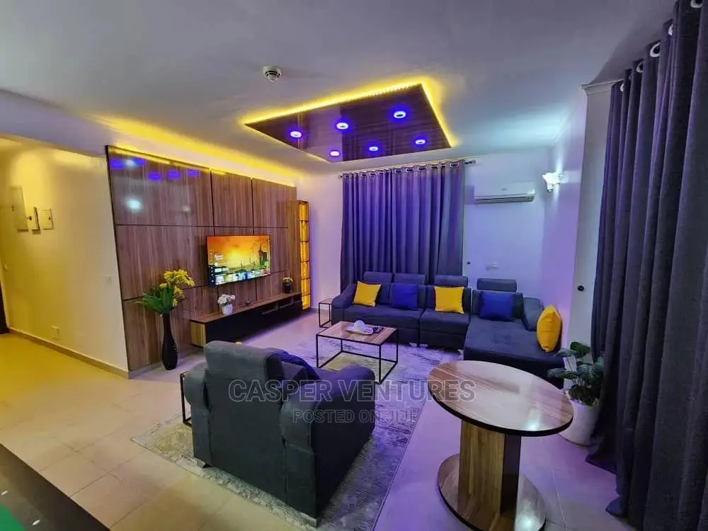 Gorgeous 2-Bedroom Edifice in VI for Short let in Adeola Odeku