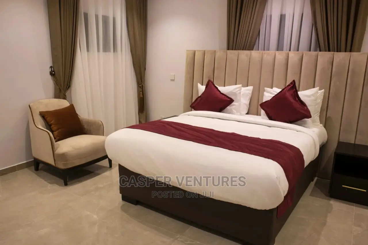Stunning 2-Bedroom Apartment With Gym Pool in Ikate