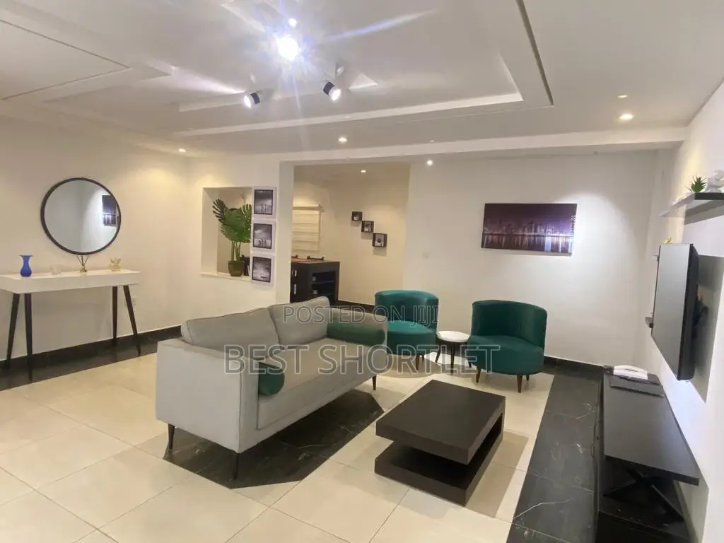 Lavishly Furnished 2 Bedroom Apartment in Wuye