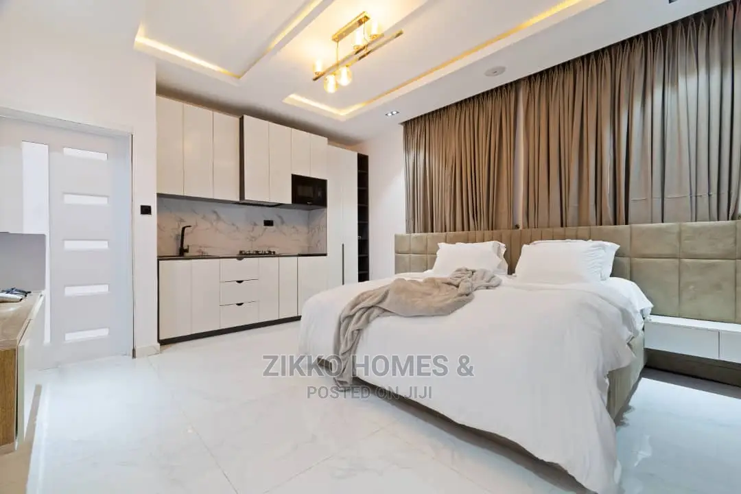 Studio Apartments for Short-Let in Lekki in Chevron