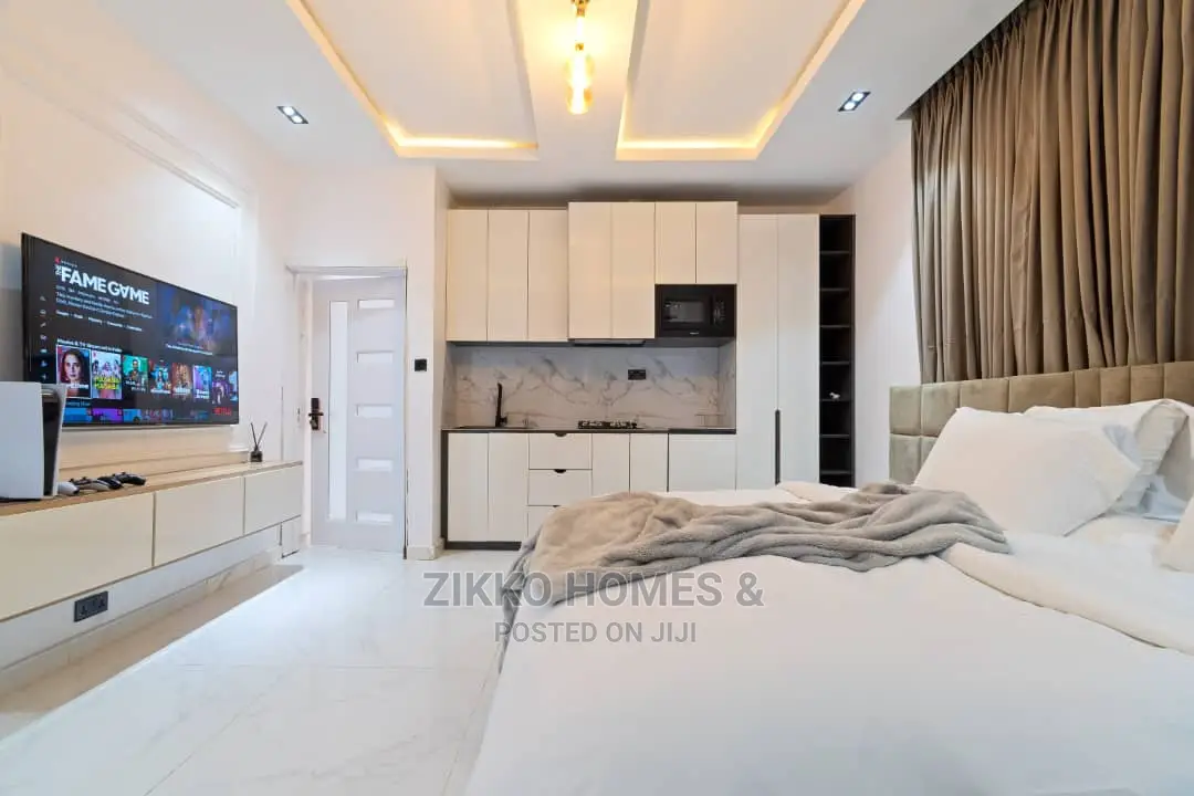 Studio Apartments for Short-Let in Lekki in Chevron