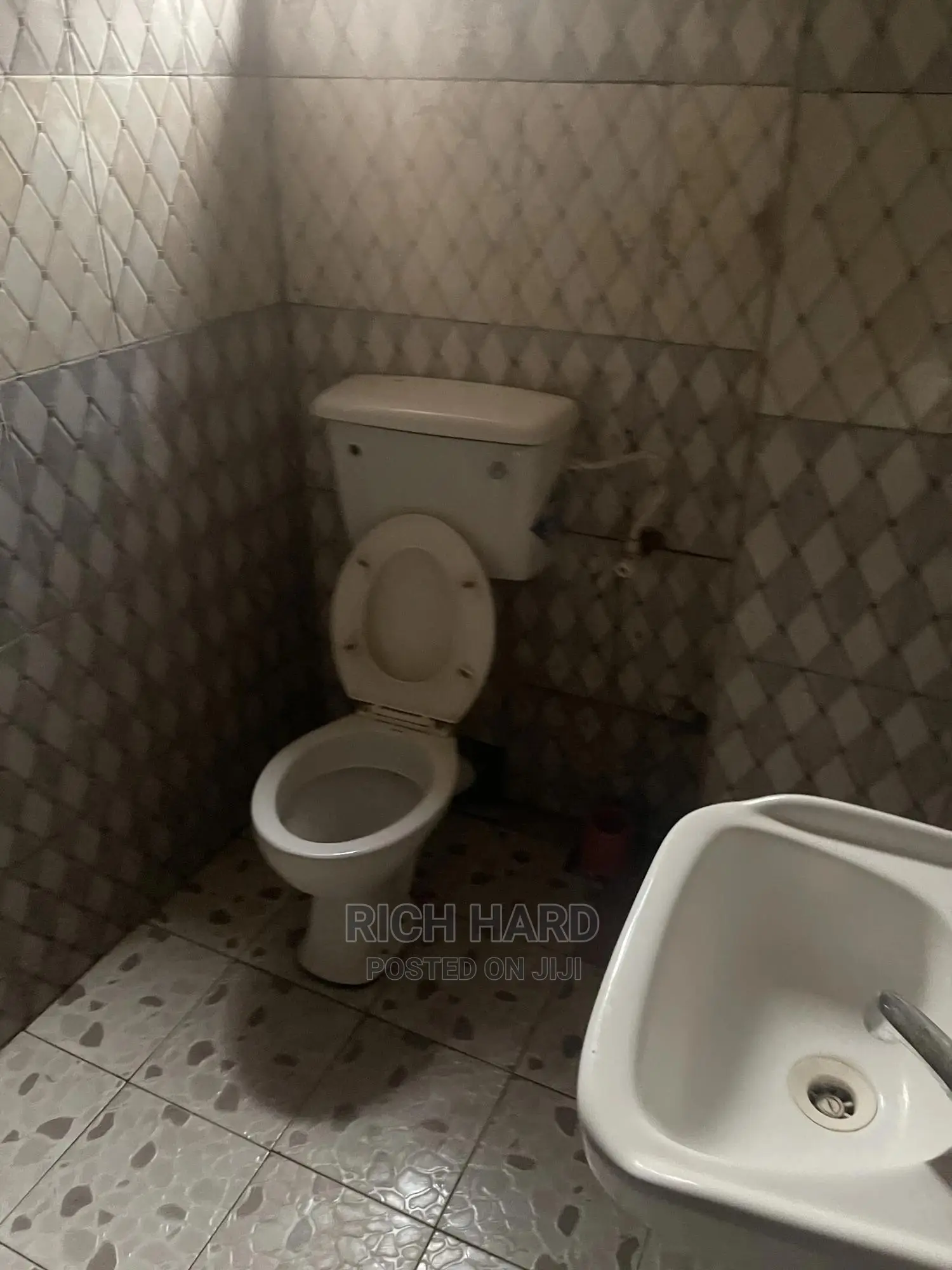 Girls Hostel Room Per Week a/C(24/7 Solar Light) in Ajah in Ajah
