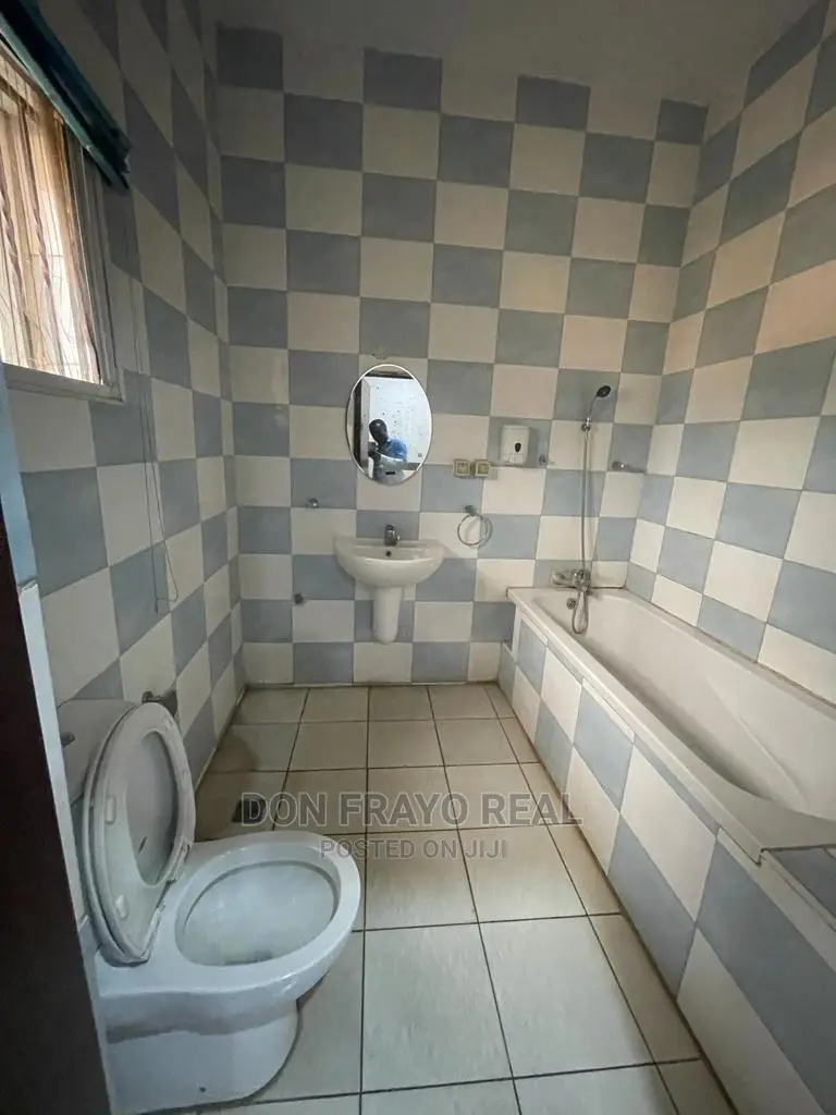 6 Bedrooms Duplex With Swimming Pool Short Let at Old Bodija Estate in Old Bodija