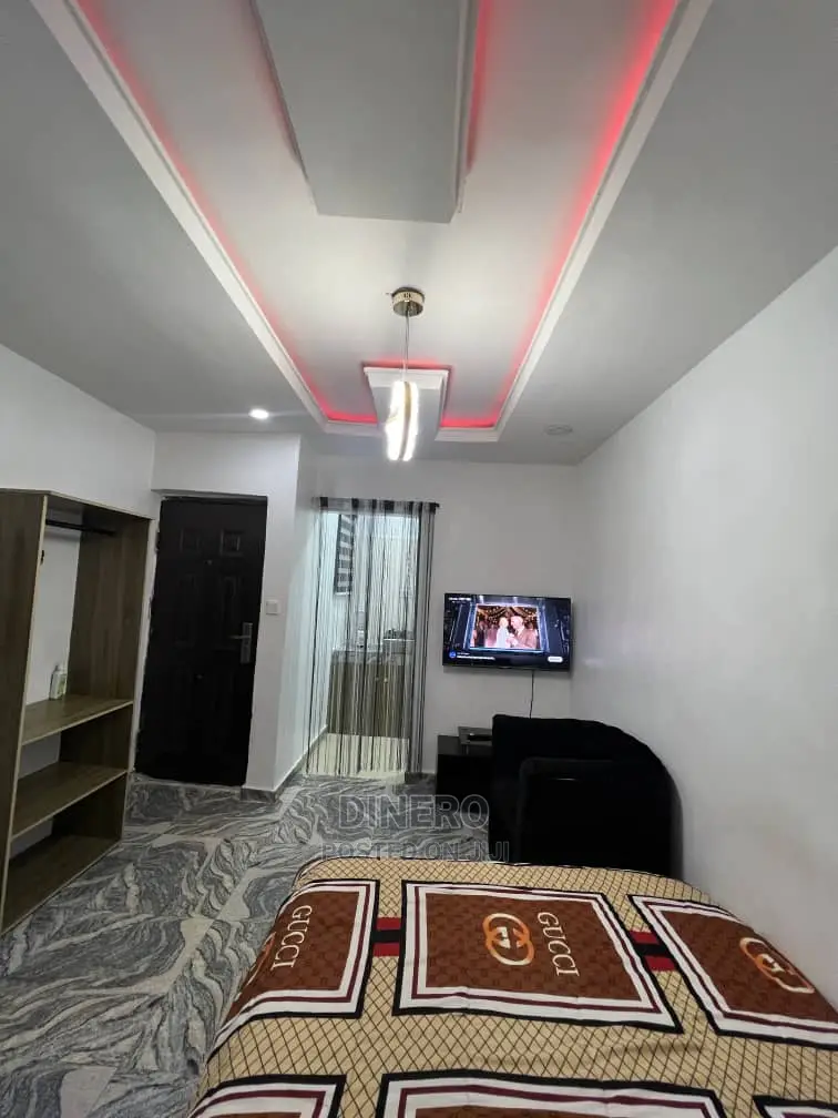 Dinero Topaz - Studio Apartment Surulere in Ogunlana