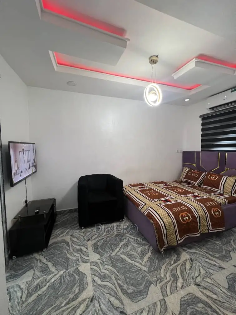 Dinero Topaz - Studio Apartment Surulere in Ogunlana