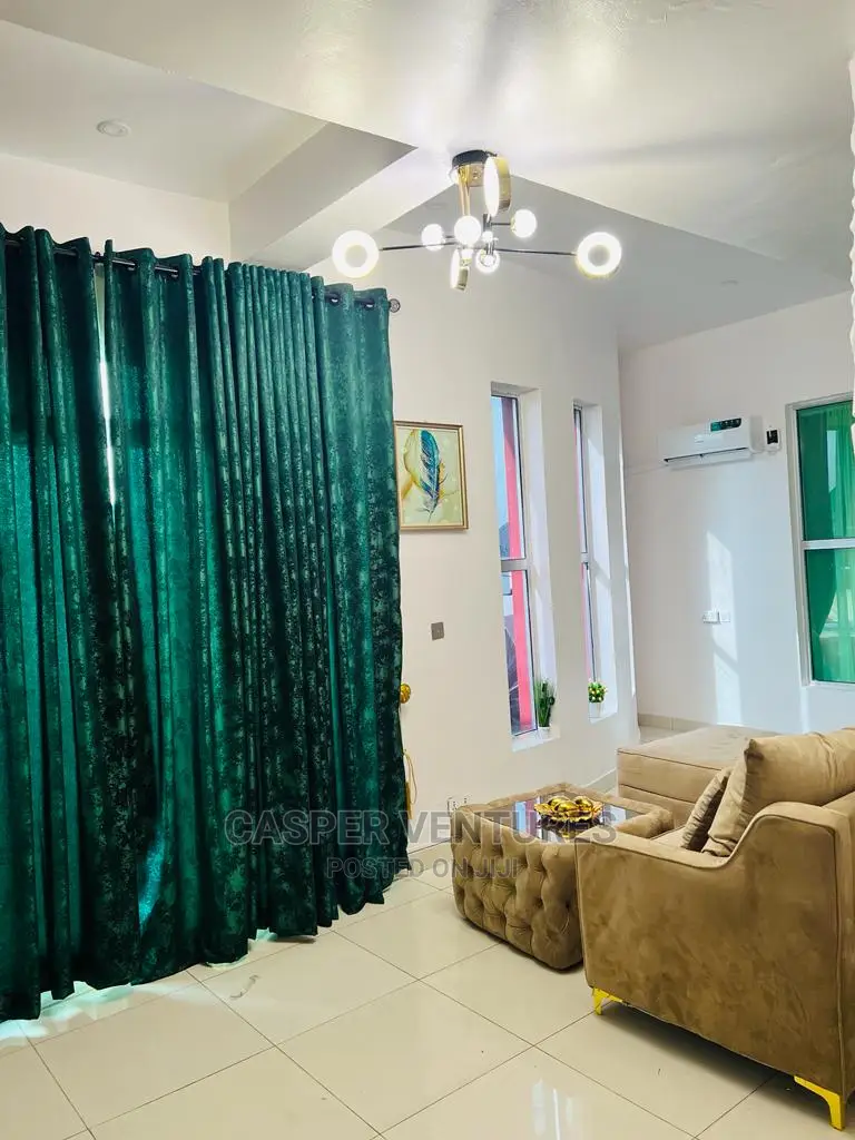 Exclusive 1-Bedroom Apartment in Chevron