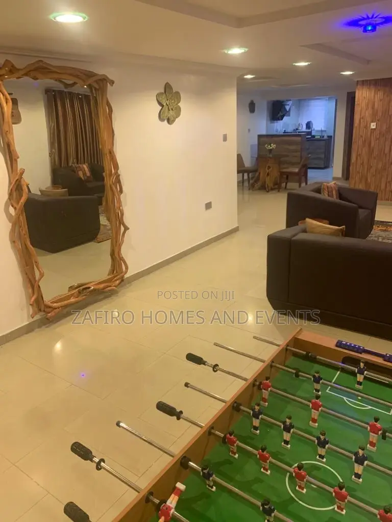 Luxury 3 Bedroom Shortlet Apartment Near D Rovans Ring Road in Rind Road