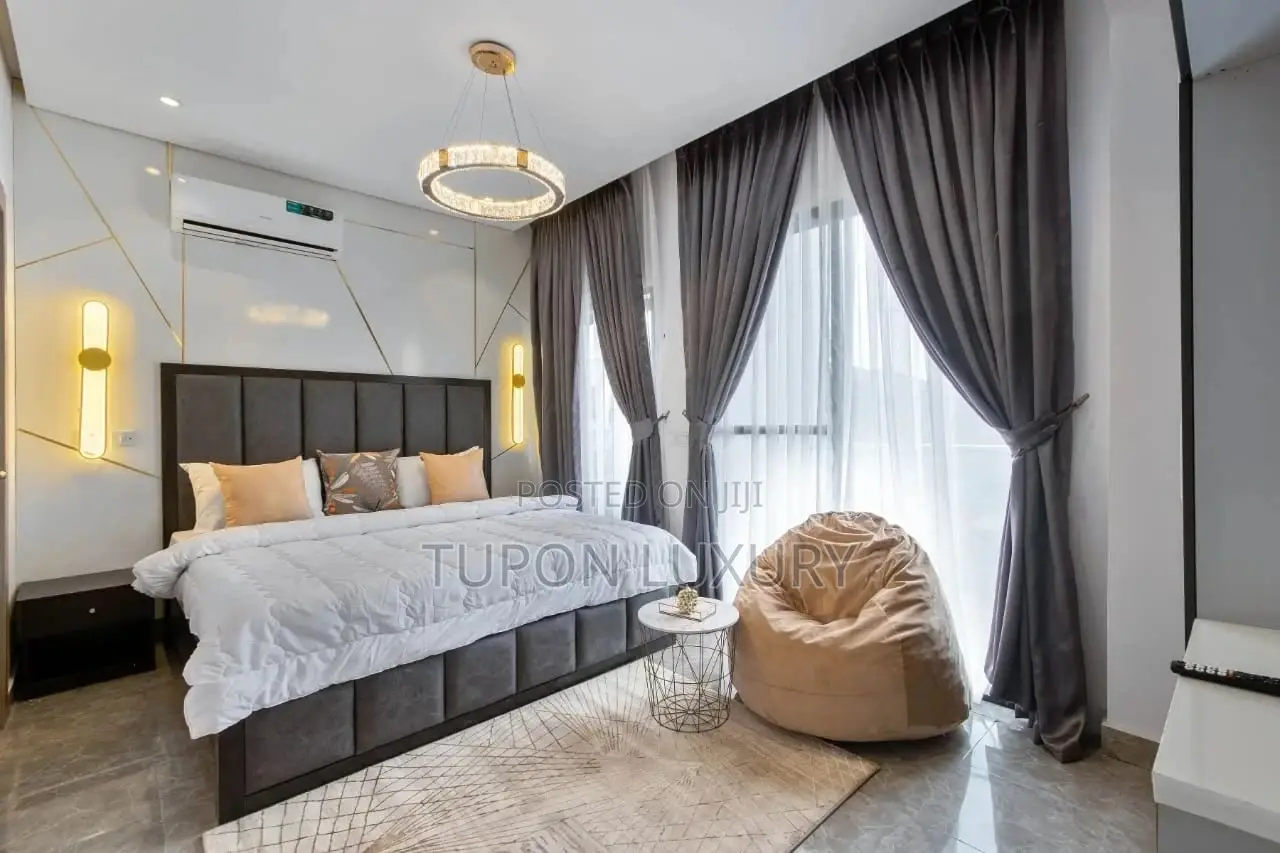 2bedroom Apartment With Ps5 and Snooker in Osapa london