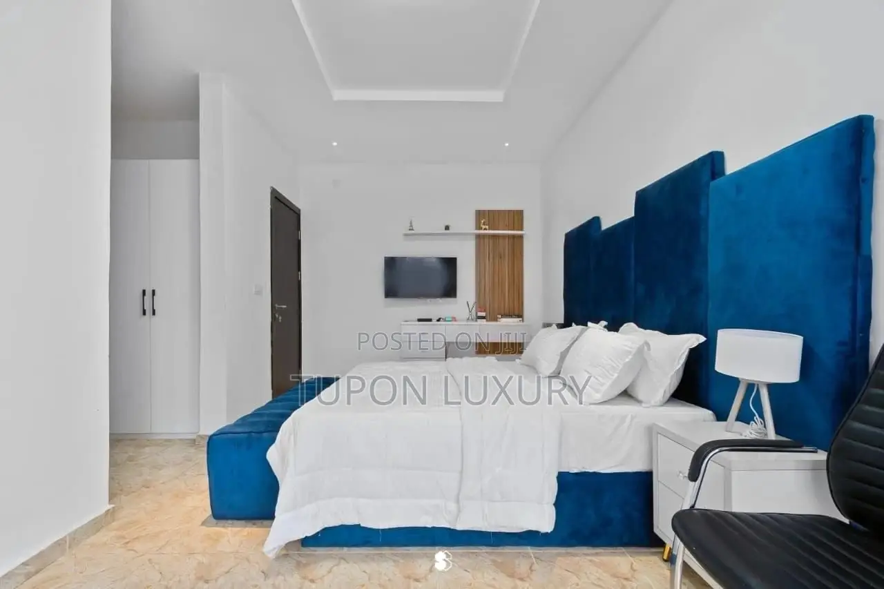 Two (2) Bedroom Apartment in Lekki Phase 1