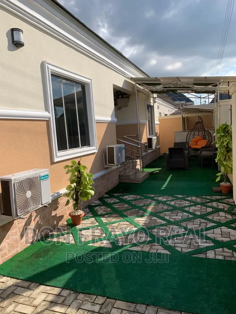 3 Beds Short Let Apartment in Gated Estate Alafara Idishin in Idishin