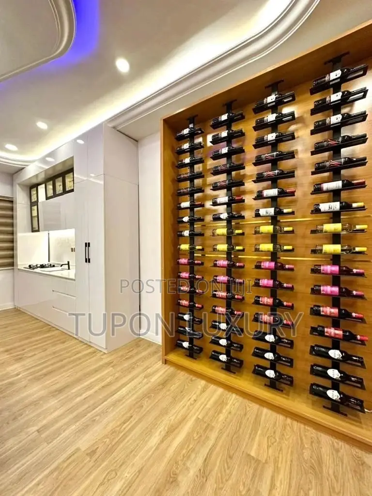 Luxury 1 Bedroom Shortlet Apartment. in Idado