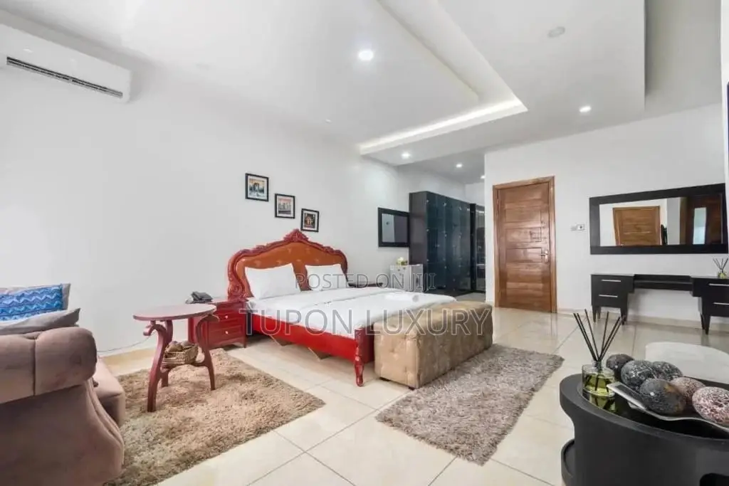 4-Bedroom Duplex Apartment Behind Nike Art Gallery Ikate in Ikate
