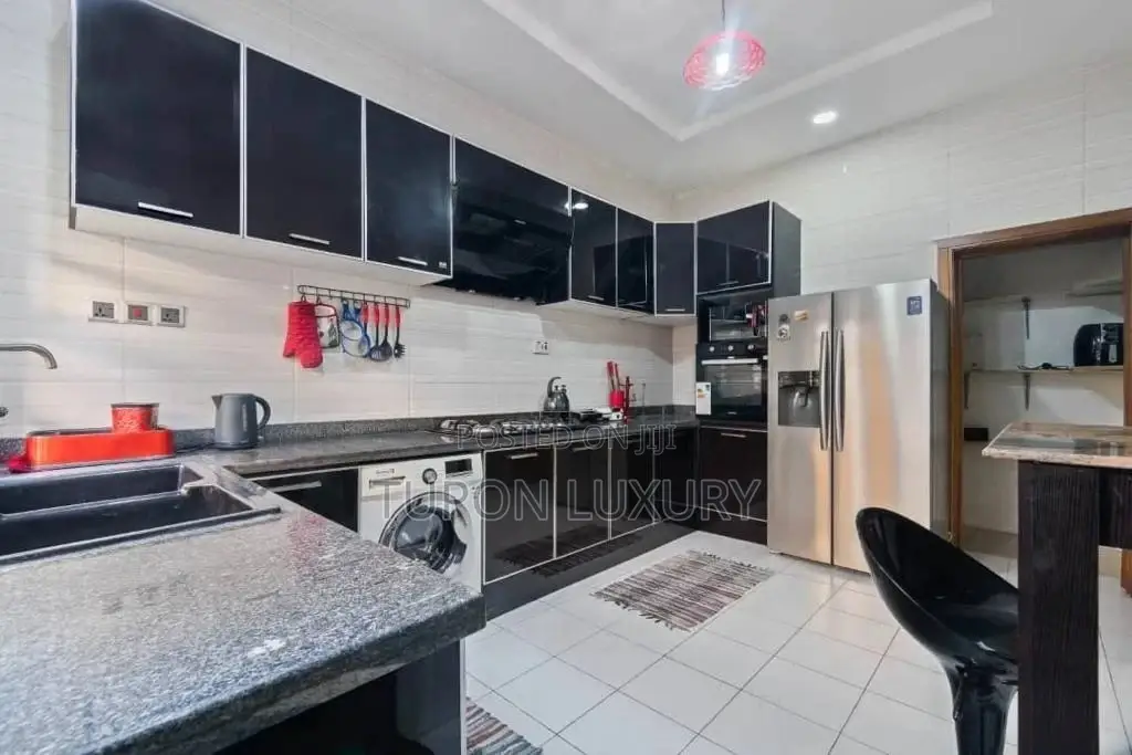 4-Bedroom Duplex Apartment Behind Nike Art Gallery Ikate in Ikate