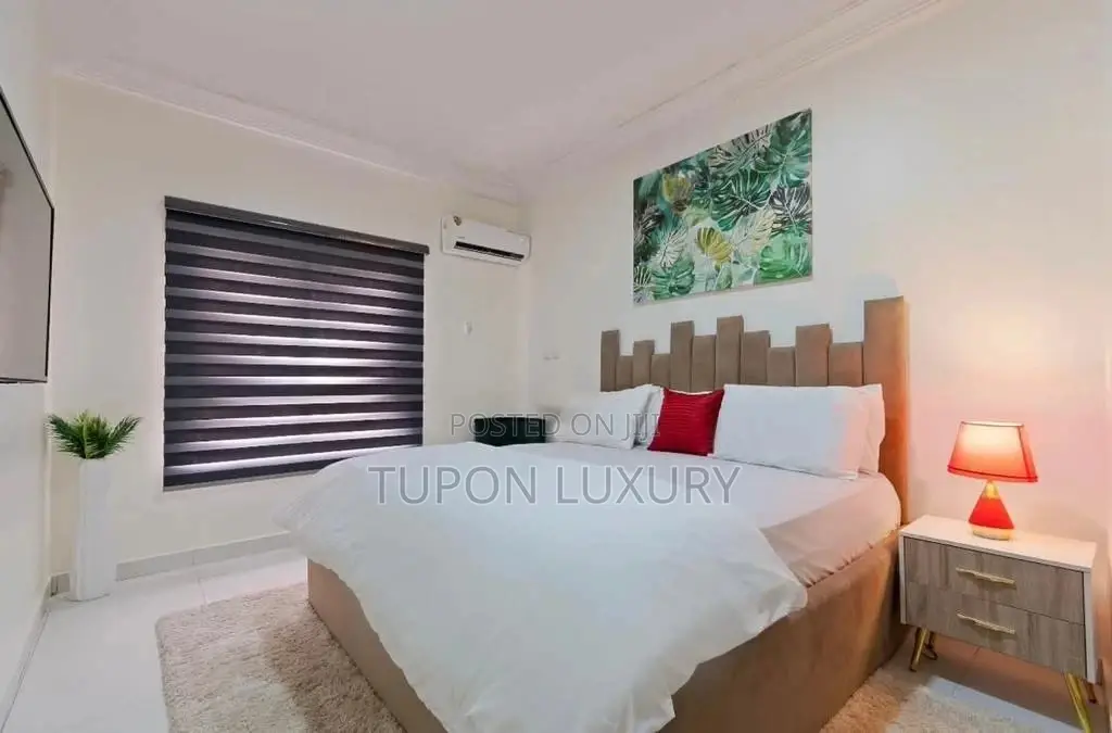Private Cinema: One Bedroom Apartment With Private Cinema in Chevron