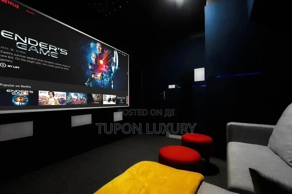 Private Cinema: One Bedroom Apartment With Private Cinema in Chevron