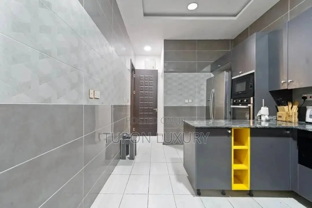 4bedroom Terrace Duplex With Pool in Oniru in Victoria Island