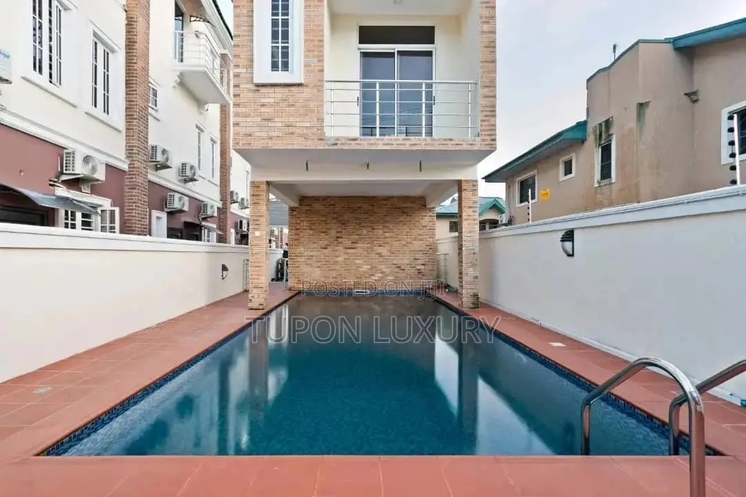 4bedroom Terrace Duplex With Pool in Oniru in Victoria Island