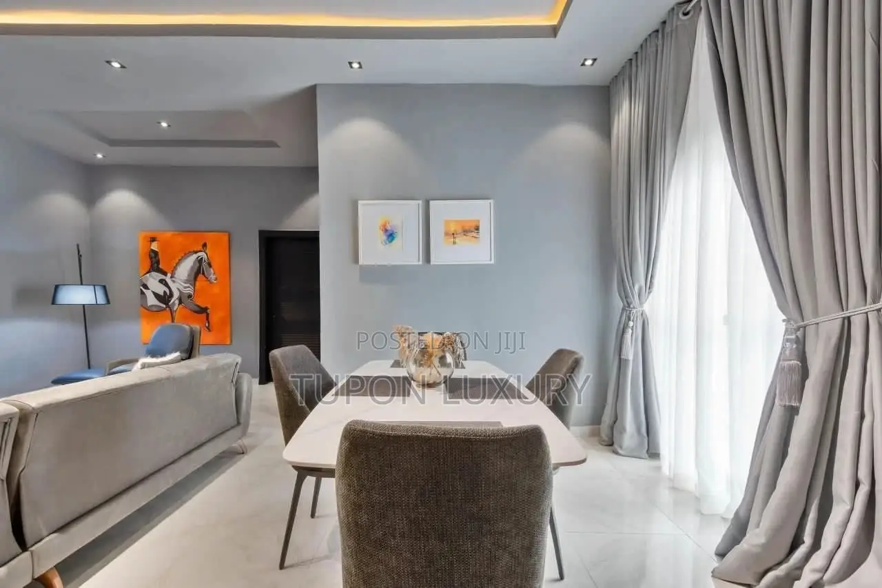 Luxurious 2 Bedroom Apartment Phase in Lekki Phase 1