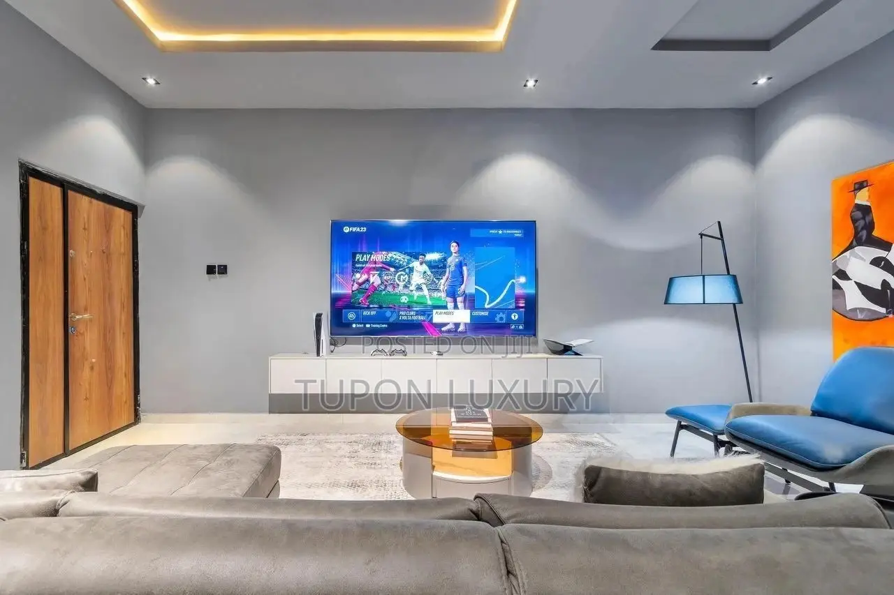 Luxurious 2 Bedroom Apartment Phase in Lekki Phase 1