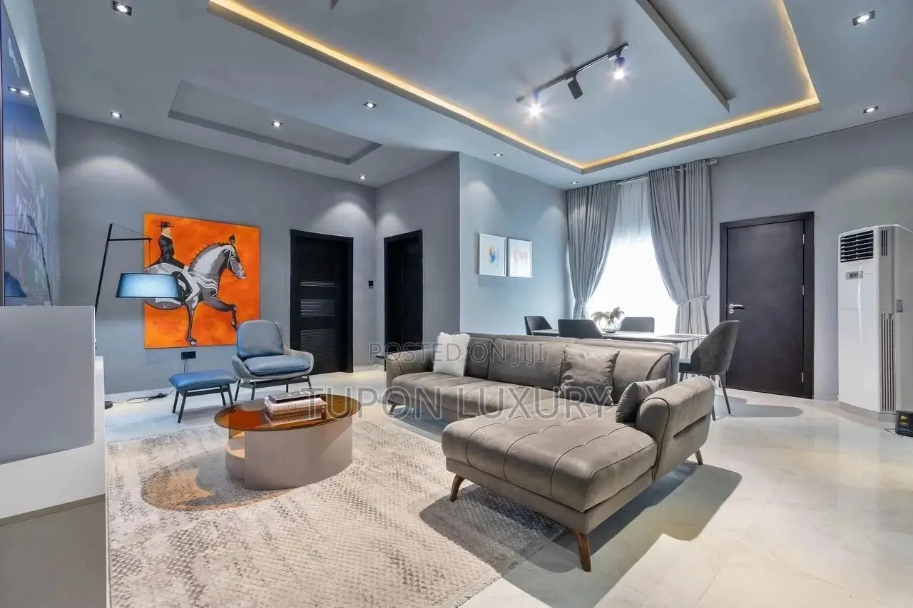 Luxurious 2 Bedroom Apartment Phase in Lekki Phase 1