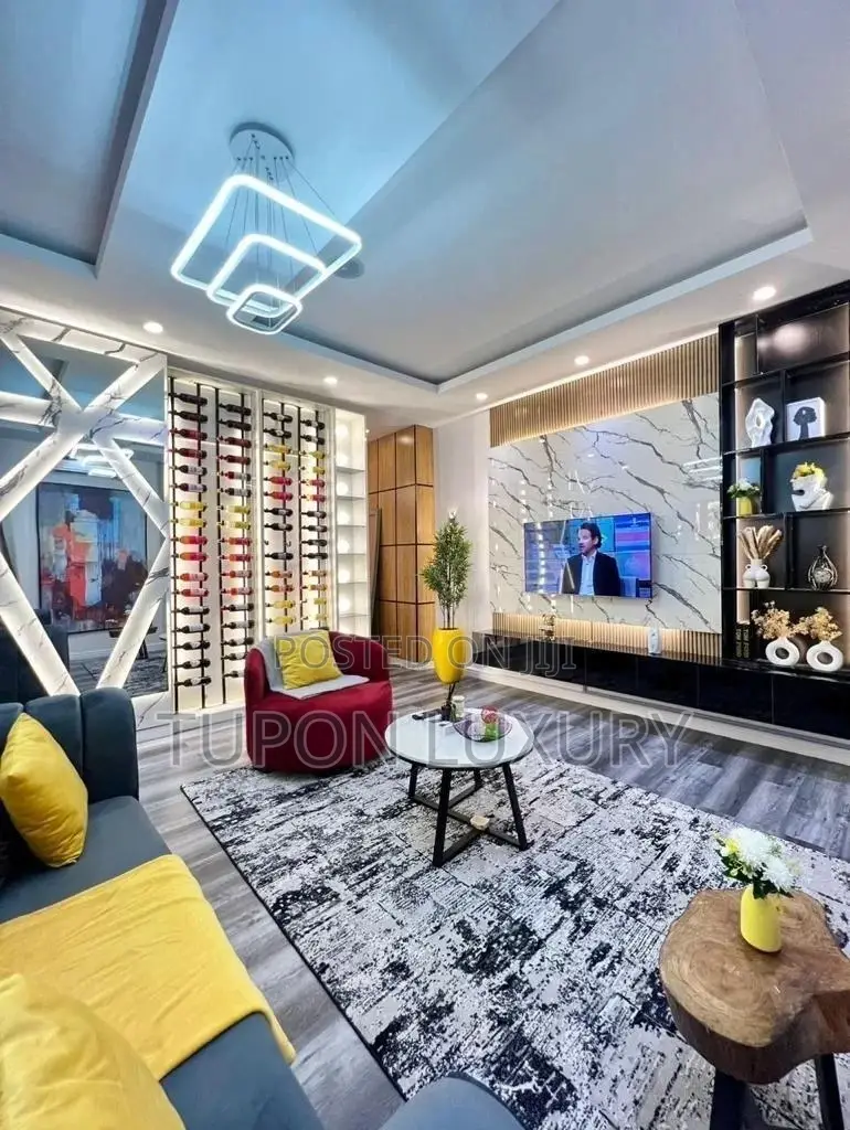 Luxury 1 Bedroom Shortlet Apartment in Osapa london
