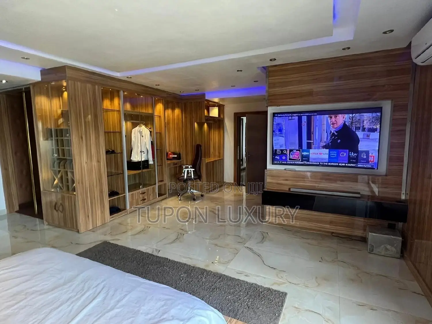 Best Vacation Home: Luxury 3bedroom Waterfront Apartment. in Banana Island