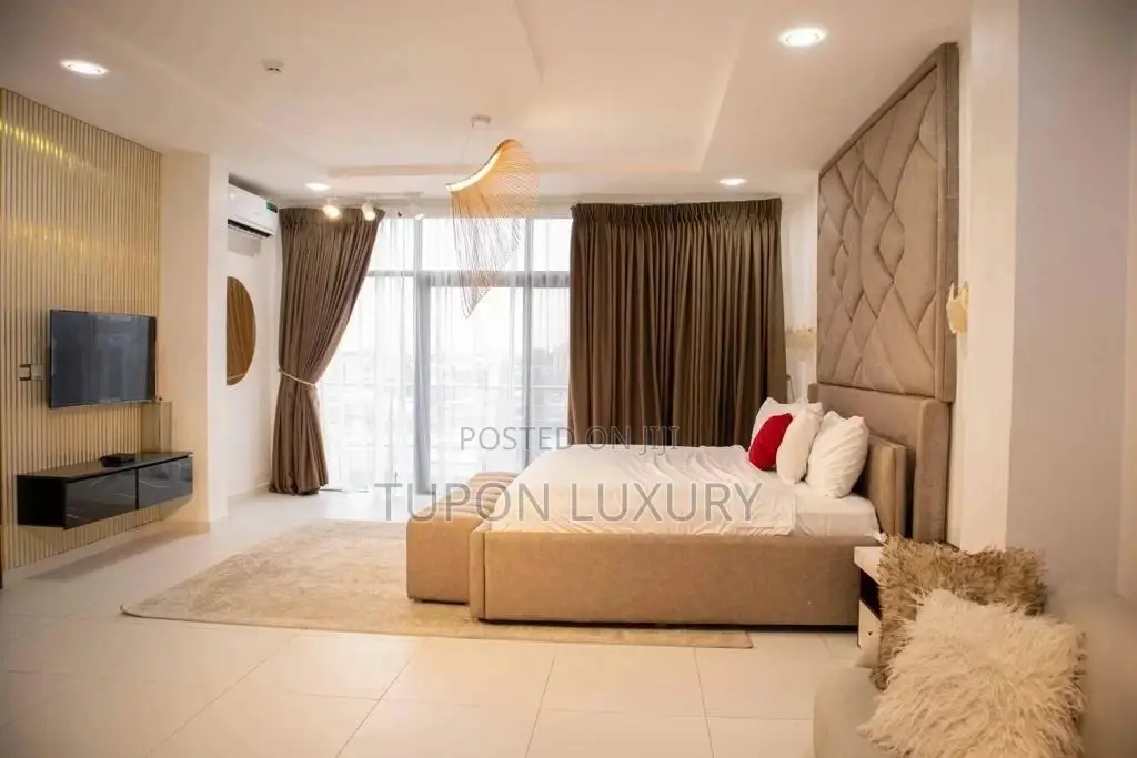 Waterfront 3 Bedroom Apartment in Ikoyi