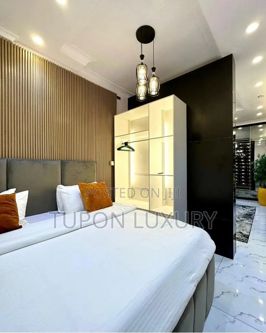 Luxury 1bedroom Apartment in Chevron in Chevron