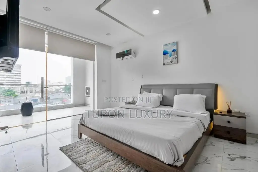 2bed With Pool and Gym in Victoria Island in Victoria Island