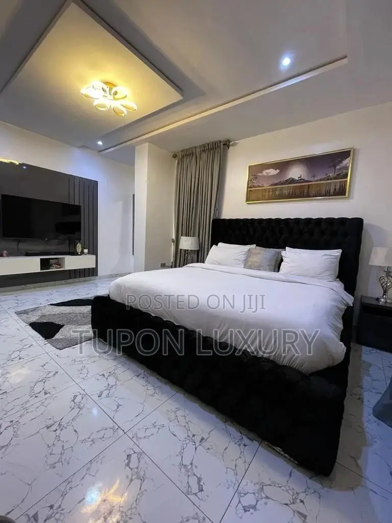 Luxury 3bed Apartment With Ps5 Muscle Stretcher in Ikate