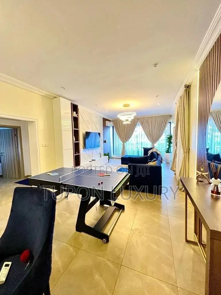 2/3 Bedroom Luxury Apartment With Snooker and Gym in Victoria Island
