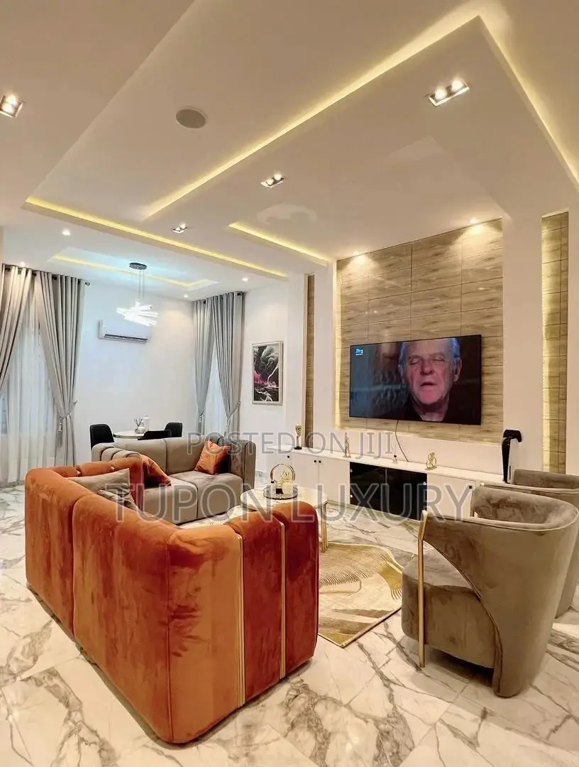 4 Bedroom Fully Detached Duplex With Ps5 in Ologolo
