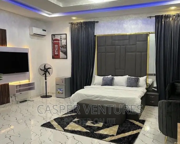 Glittering Apartment in Chevron in Chevron