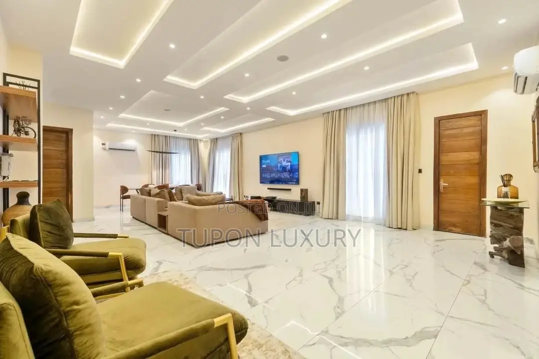 Luxury 3bedroom Penthouse in Ikoyi in Ikoyi