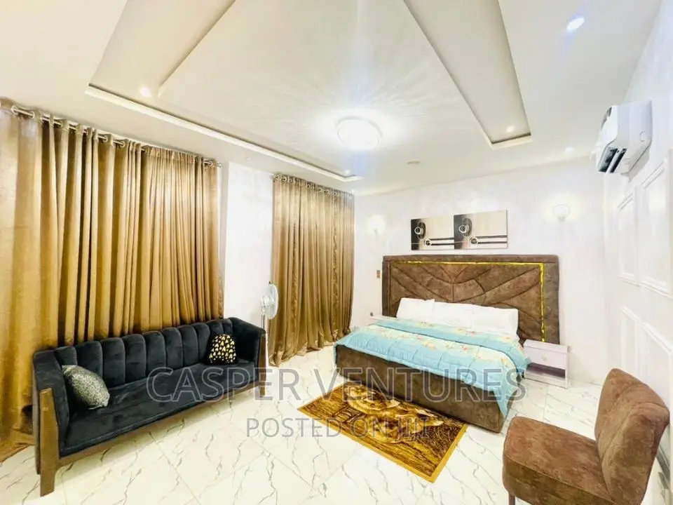 Enchanting and Cozy 4-Bedroom Duplex in Chevron