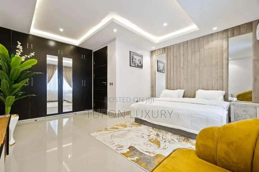 Luxury Spacious 1bed With Pool and Gym in Lekki Phase 1