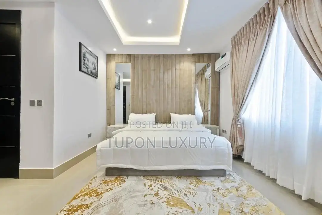 Luxury Spacious 1bed With Pool and Gym in Lekki Phase 1