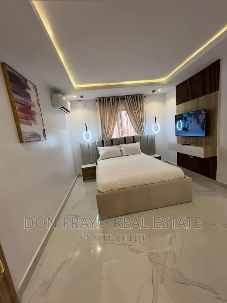 Luxury Room Parlor Shortlet Apartment in Ikolaba Estate Ib in Agodi