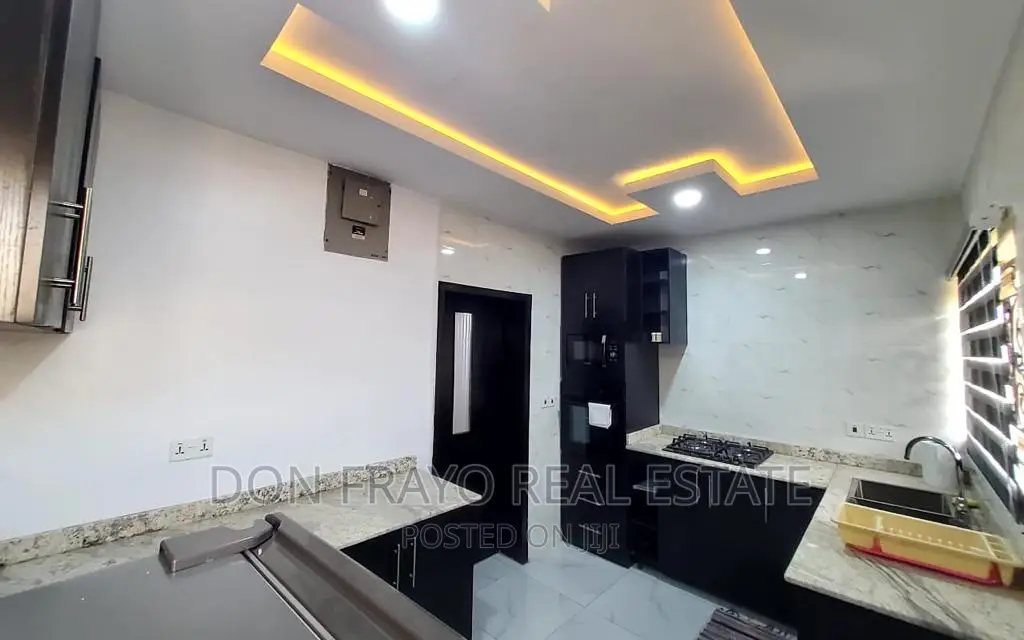 2 Bedroom Service Apartment in Omolayo, Akobo Ib in Akobo