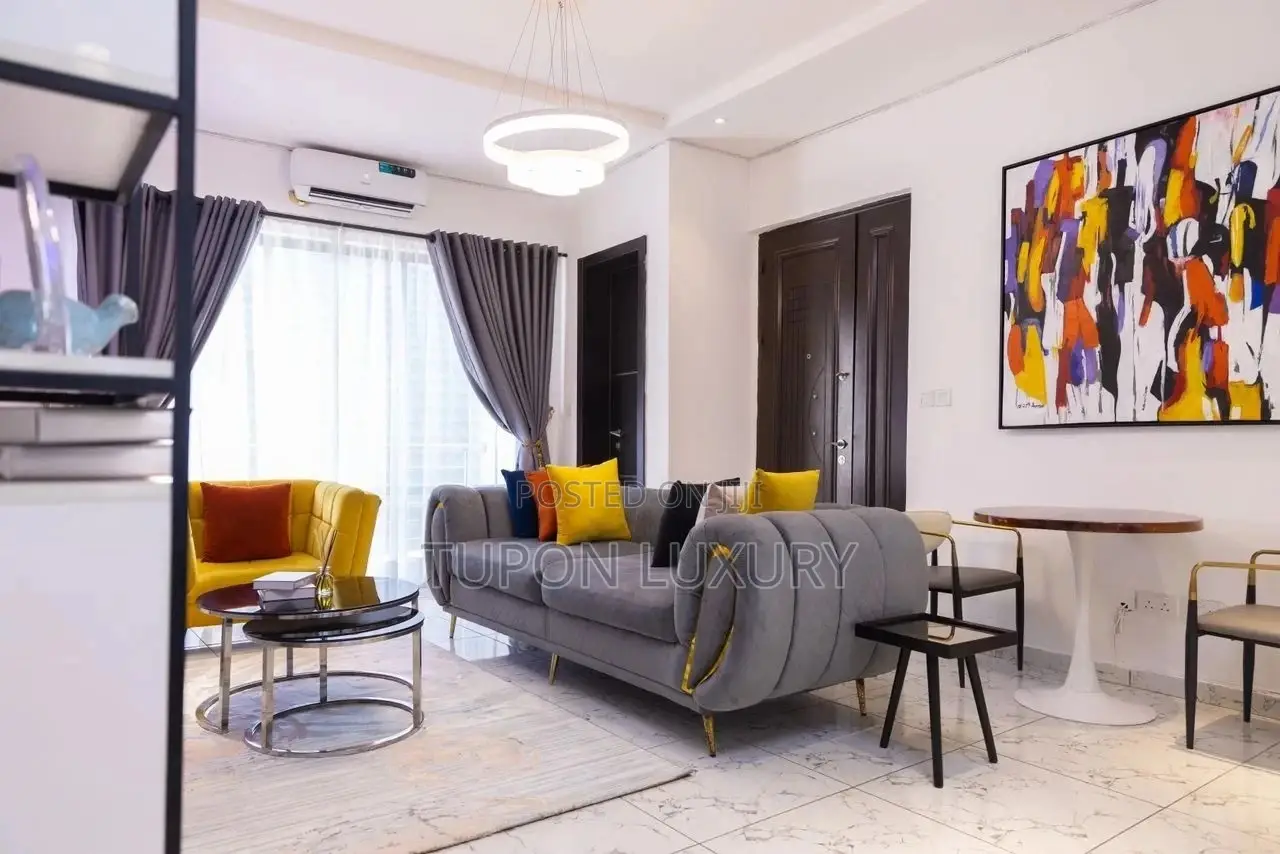 Luxury 2bedroom Apartment With Snooker in Lekki Phase 1