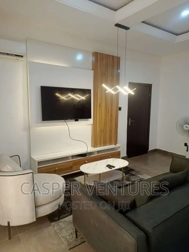 Glamorous and Stylish Apartment in Osapa london