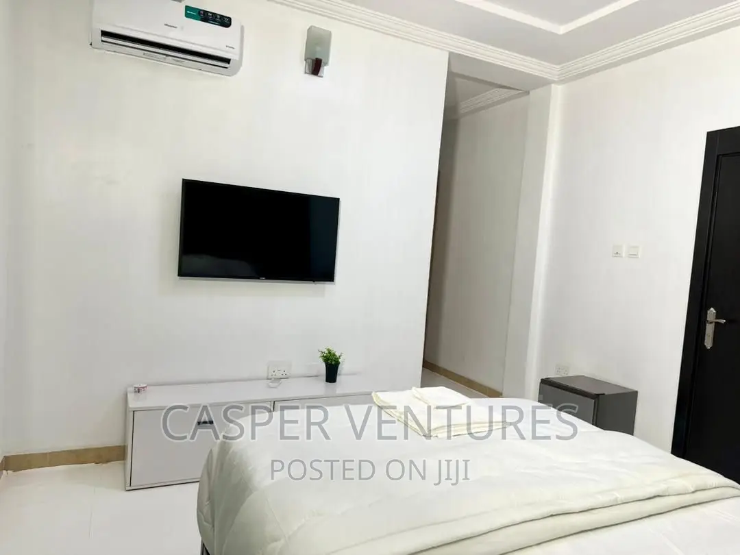 Simple and Stylish Apartment in Ikate